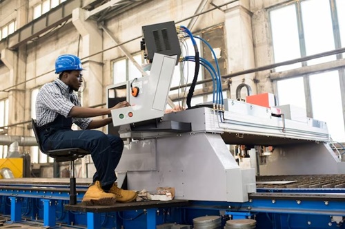 Operador de Máquinas Industriais